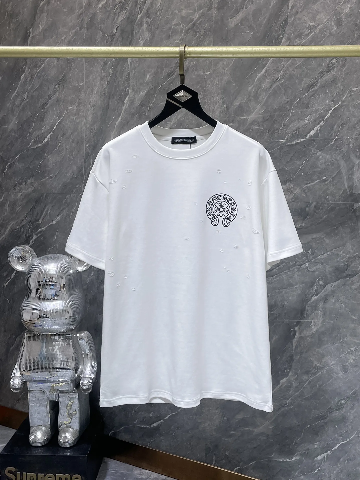 P186 New Chrome Hearts 25ss in summer, washed style, high gram weight, environmentally friendly high-quality top fabric, 280g Chrome Horseshoe Contrast Color Special Laser Engraving Film Short Sleeves, Heavy Industry Special Crafts Patch Embroidery, Counter Synchronization, Re-engraved Version 1:1 Recommended Color: Black White Code Number: S, M, L, XL